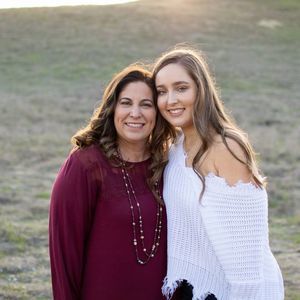 Meet your Posher, Dena